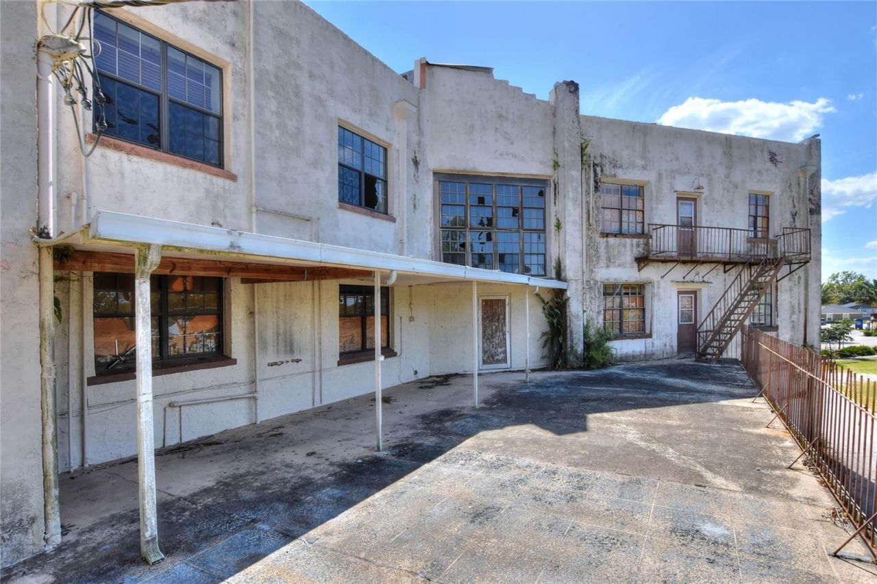 206 Pilaklakaha Avenue, Auburndale, FL 33823 Photo