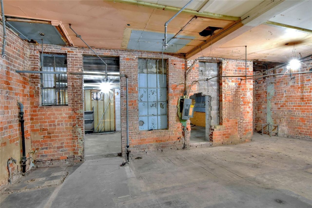 206 Pilaklakaha Avenue, Auburndale, FL 33823 Photo