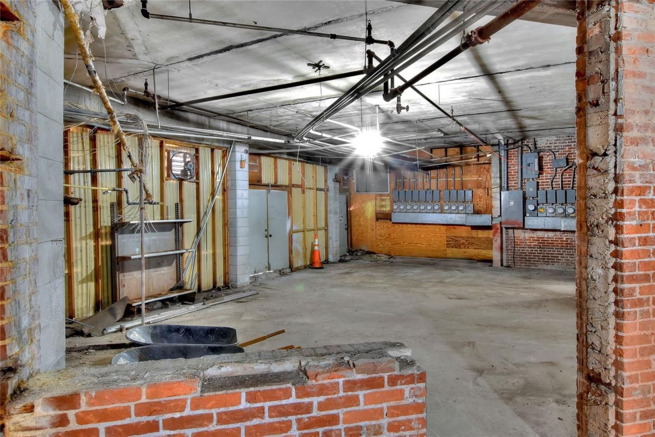 206 Pilaklakaha Avenue, Auburndale, FL 33823 Photo