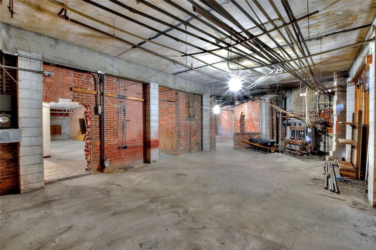 206 Pilaklakaha Avenue, Auburndale, FL 33823 Photo