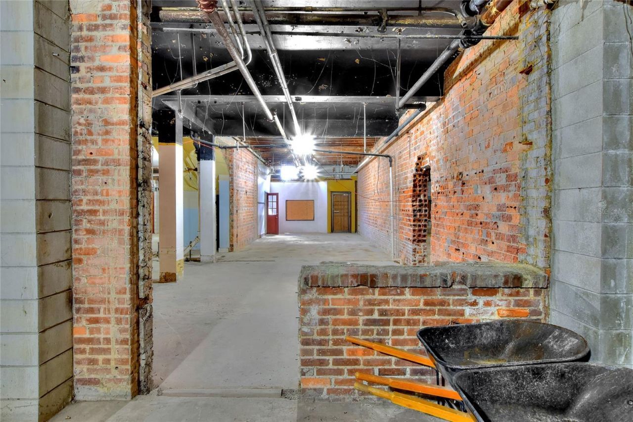 206 Pilaklakaha Avenue, Auburndale, FL 33823 Photo