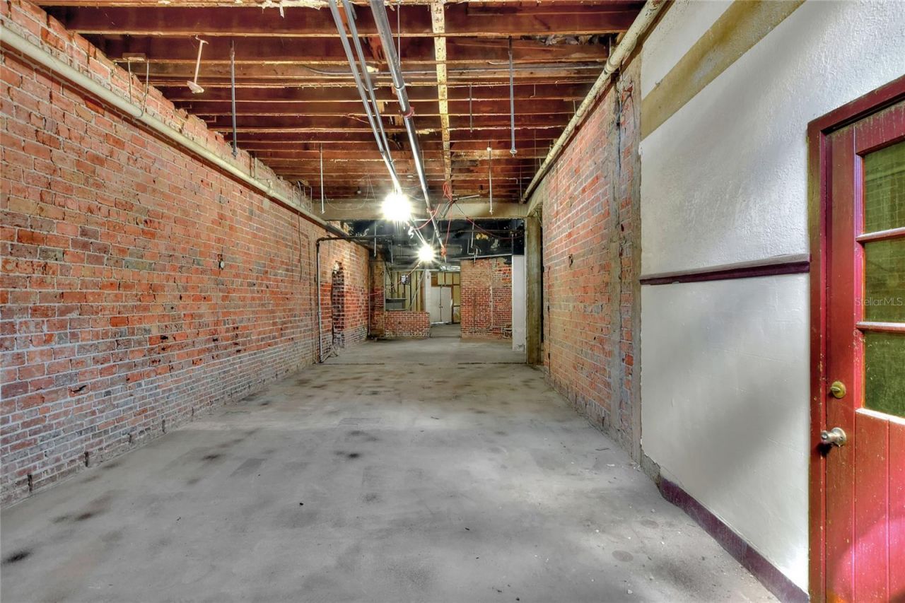 206 Pilaklakaha Avenue, Auburndale, FL 33823 Photo