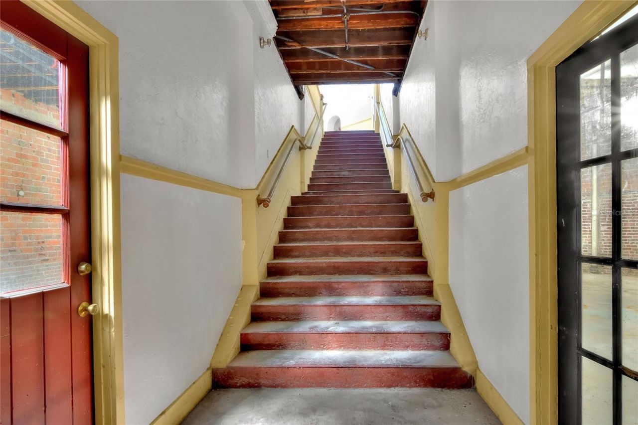 206 Pilaklakaha Avenue, Auburndale, FL 33823 Photo