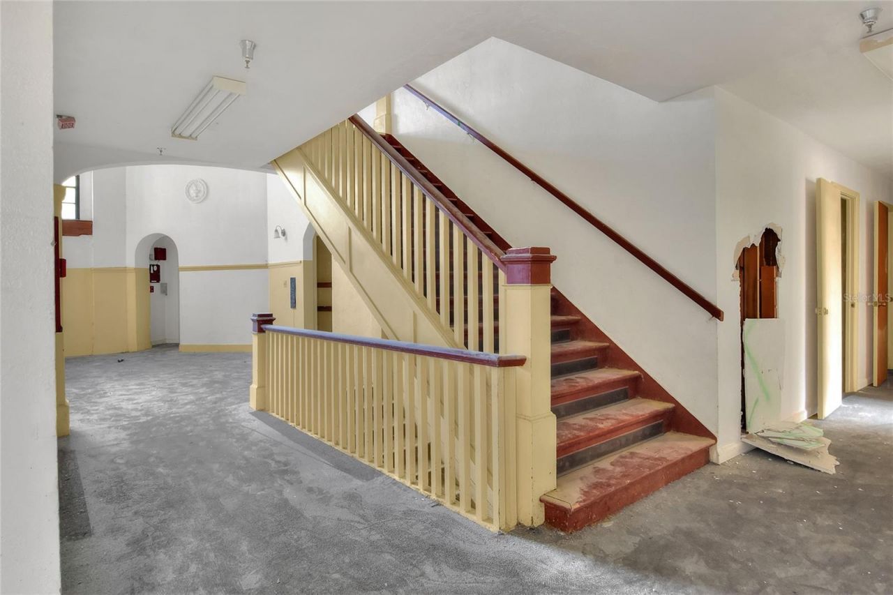 206 Pilaklakaha Avenue, Auburndale, FL 33823 Photo