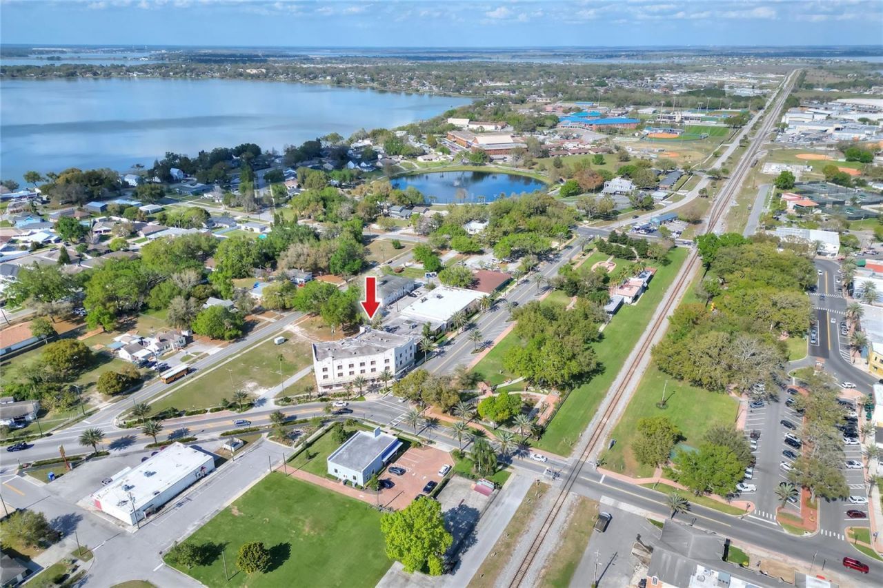 206 Pilaklakaha Avenue, Auburndale, FL 33823 Photo