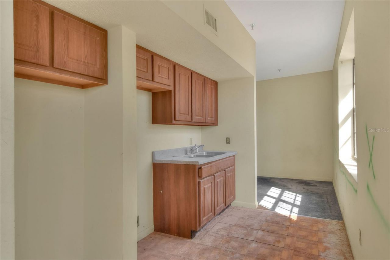 206 Pilaklakaha Avenue, Auburndale, FL 33823 Photo