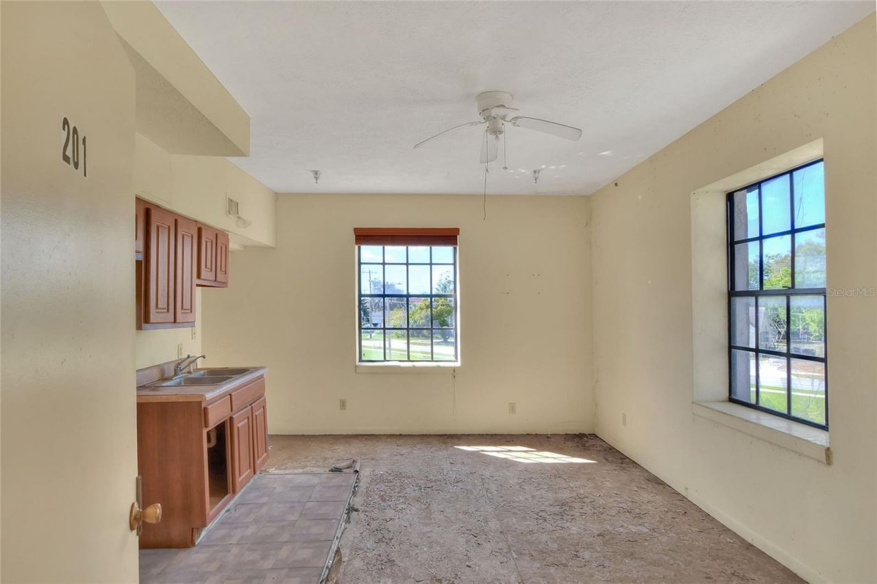 206 Pilaklakaha Avenue, Auburndale, FL 33823 Photo