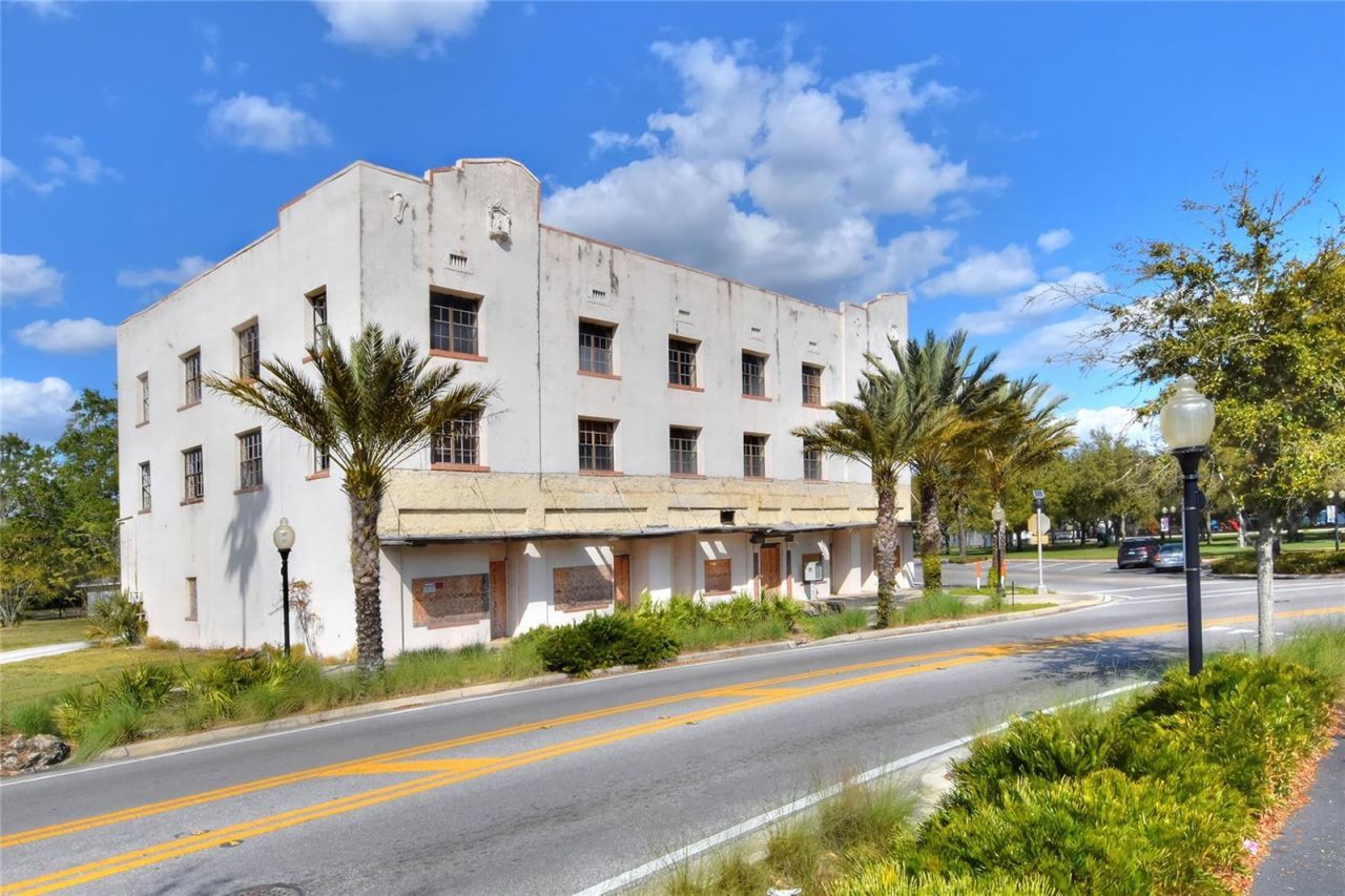 206 Pilaklakaha Avenue, Auburndale, FL 33823 Photo