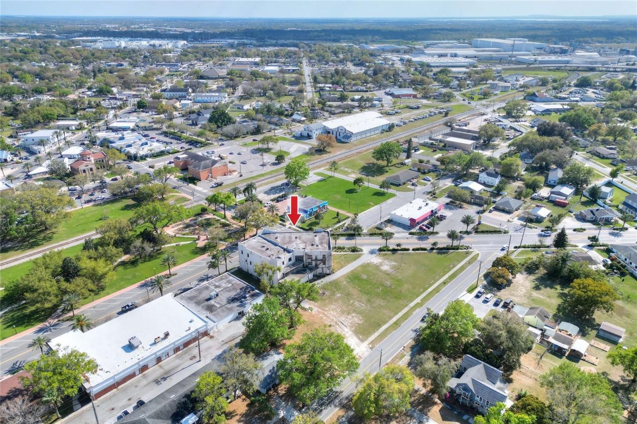 206 Pilaklakaha Avenue, Auburndale, FL 33823 Photo