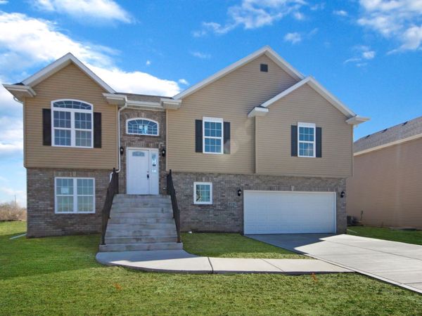 8241 Dylan Drive, Merrillville, IN 46410