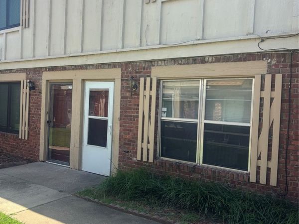 6144 S MADISON PL Place, Unit C, Tulsa, OK 74136