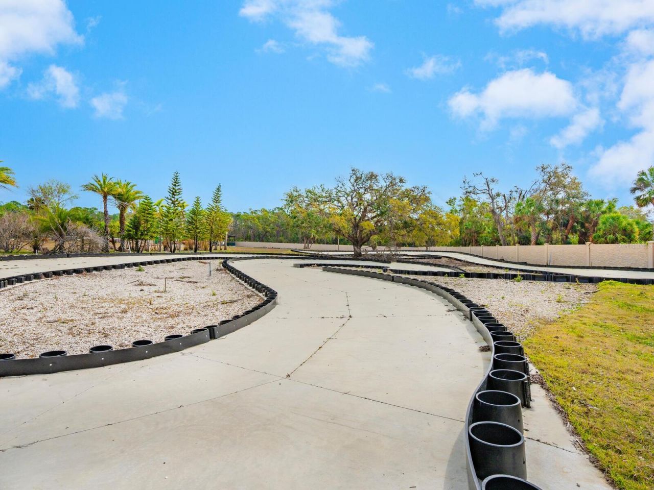 600 N Jackson Road, Venice, FL 34292 Photo