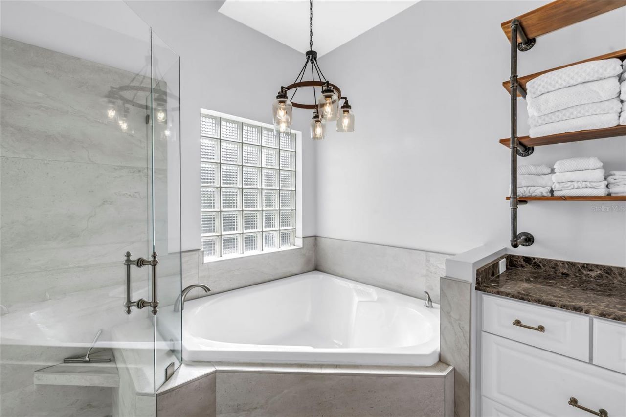 9980 Sago Point Drive, Seminole, FL 33777 Photo