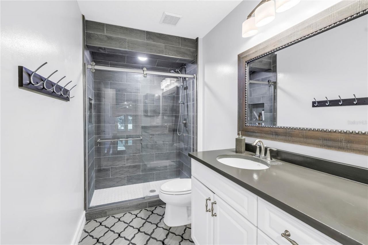 9980 Sago Point Drive, Seminole, FL 33777 Photo