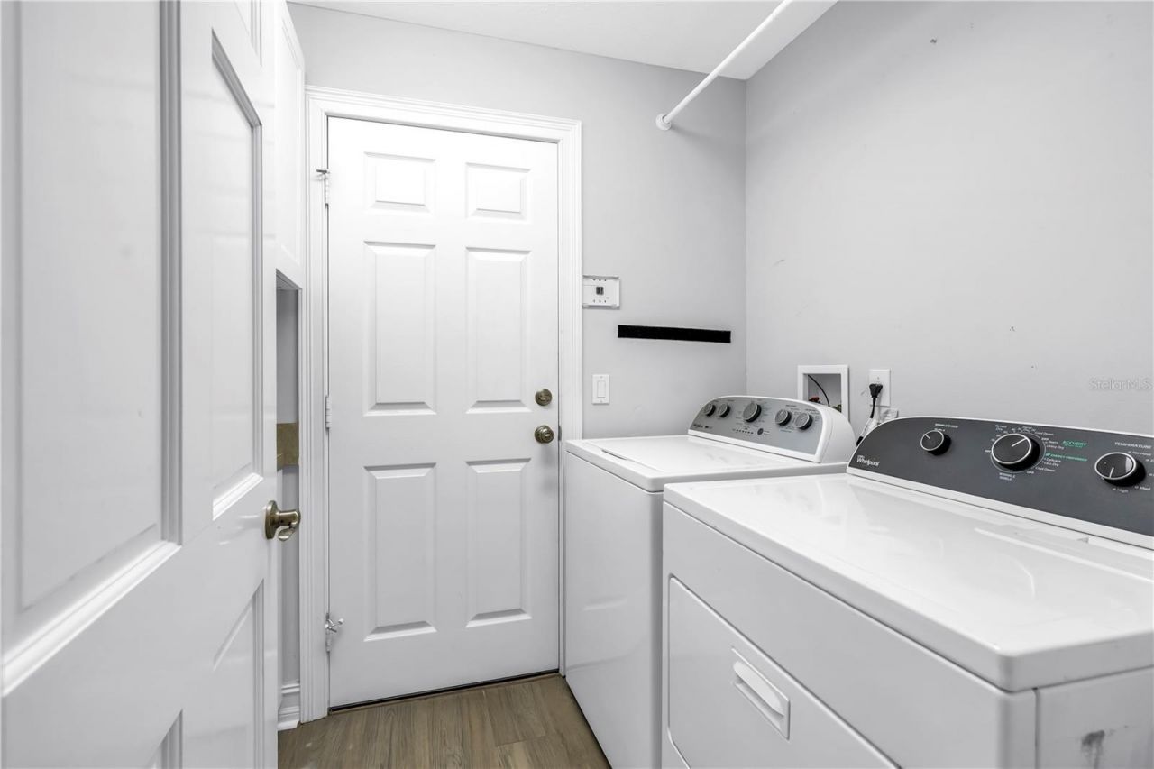 9980 Sago Point Drive, Seminole, FL 33777 Photo