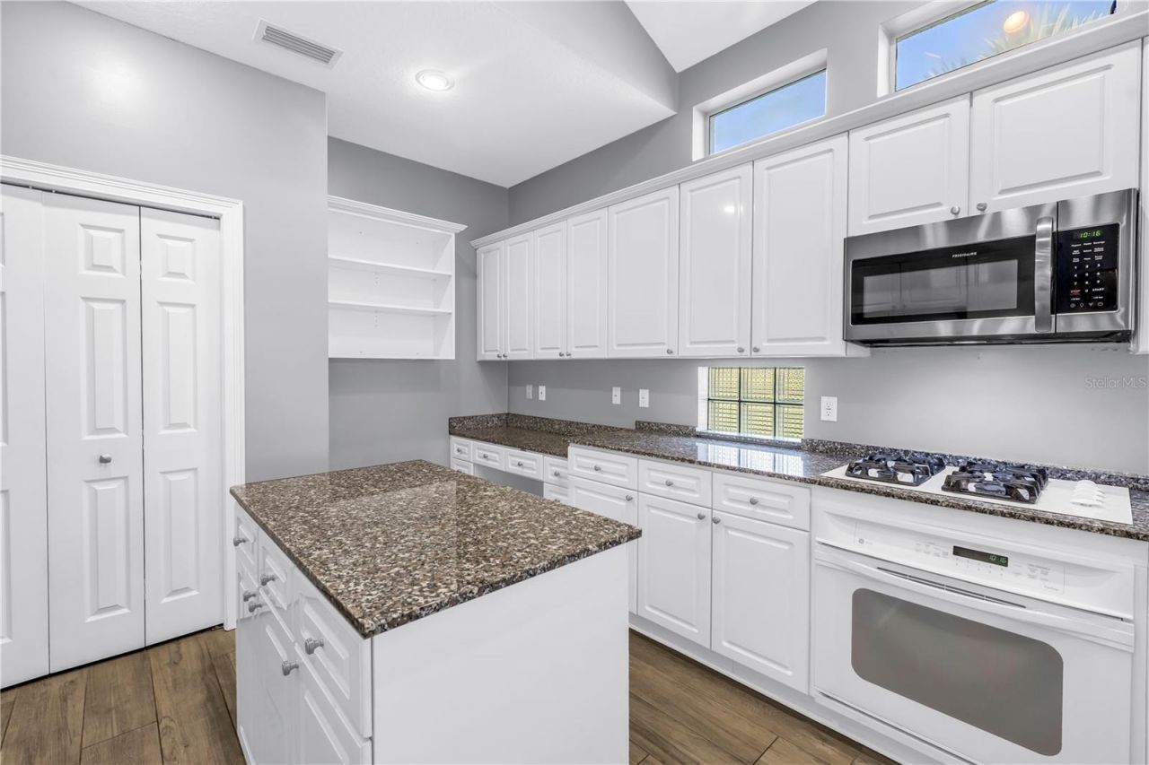 9980 Sago Point Drive, Seminole, FL 33777 Photo