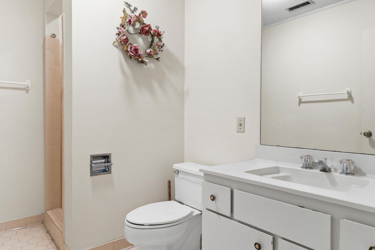 3 Andre Michaux Road Photo 16