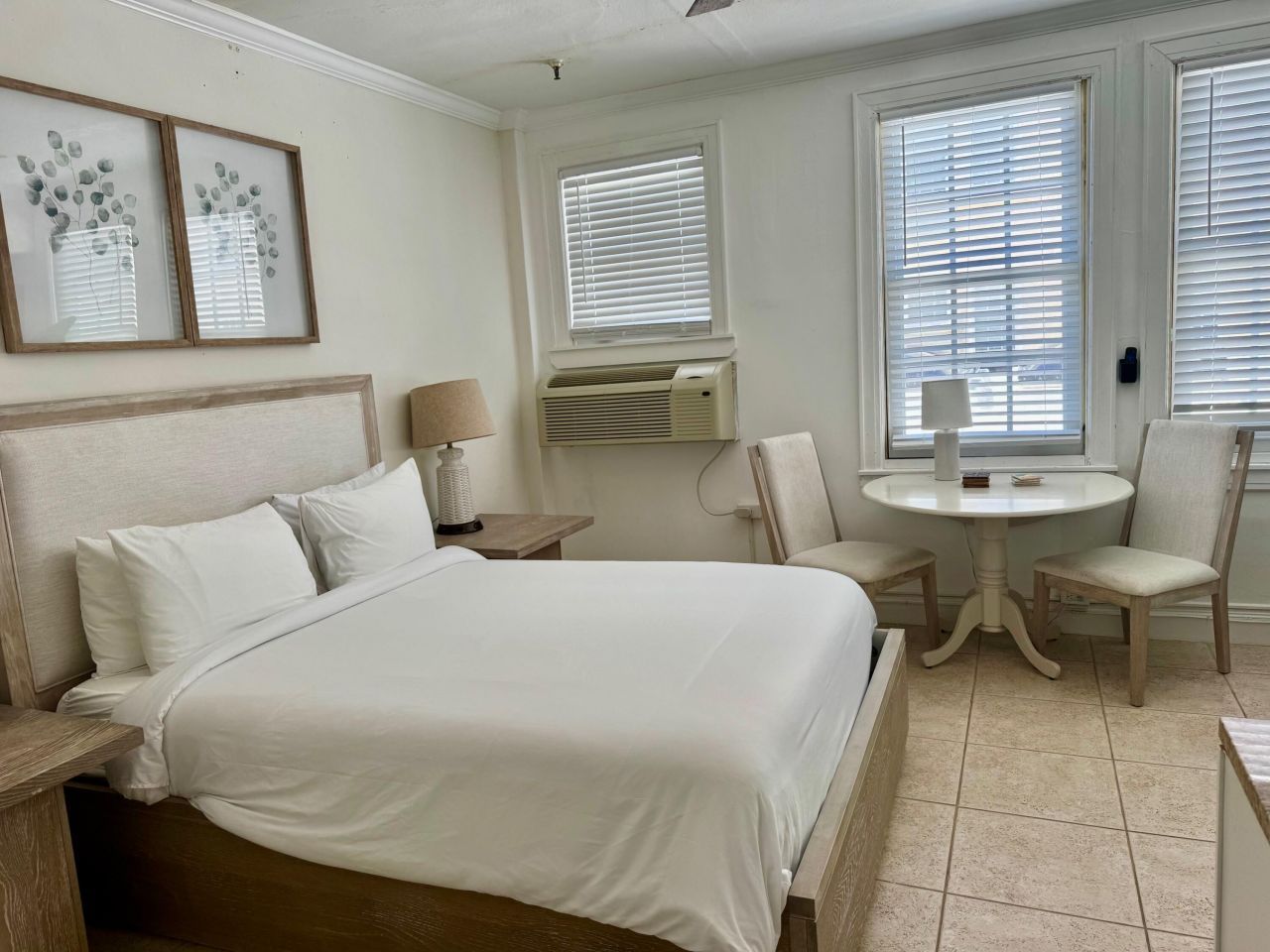 235 Sunrise Avenue, Unit # 200, Palm Beach, FL 33480 Photo