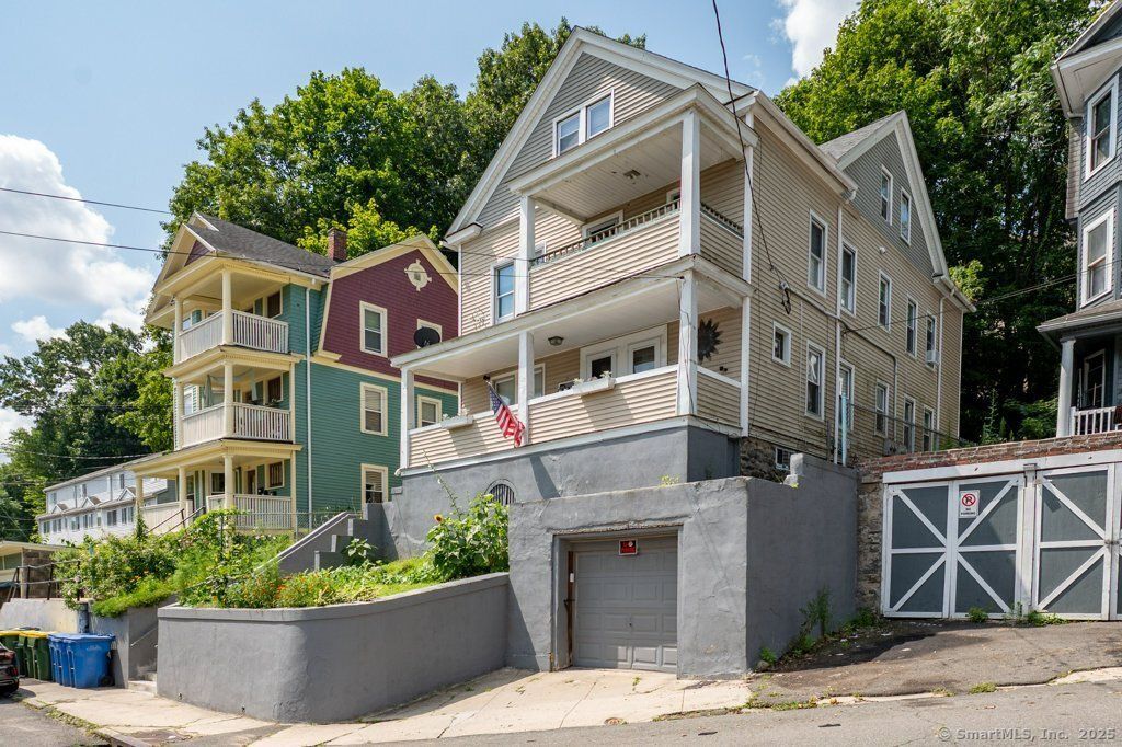 21 Poplar, Waterbury, CT 06708 Main Photo