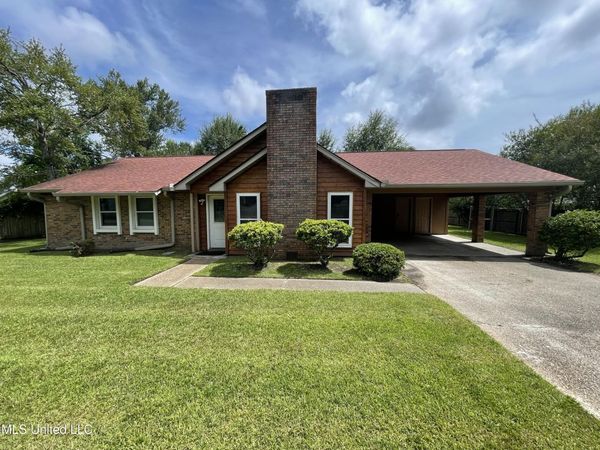 2033 Hill Drive, Biloxi, MS 39532