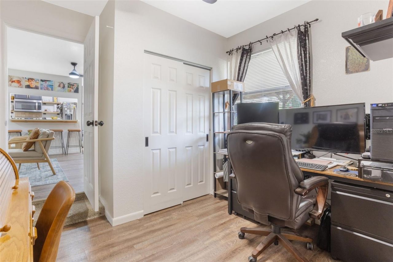 300 N Dixie Avenue, Fruitland Park, FL 34731 Photo