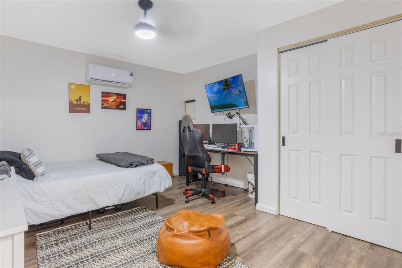 300 N Dixie Avenue, Fruitland Park, FL 34731 Photo