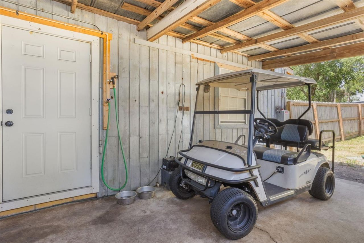 300 N Dixie Avenue, Fruitland Park, FL 34731 Photo