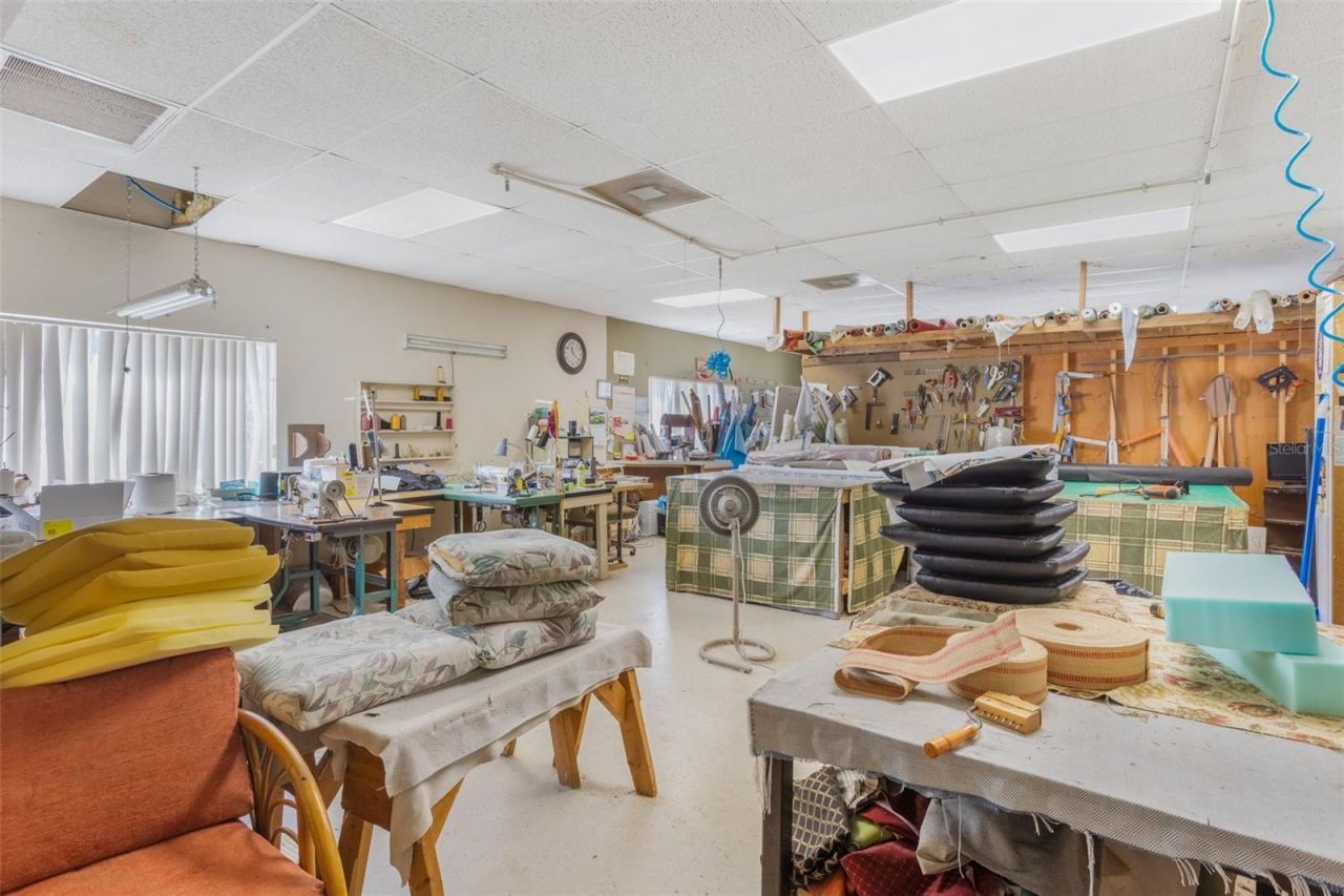 300 N Dixie Avenue, Fruitland Park, FL 34731 Photo