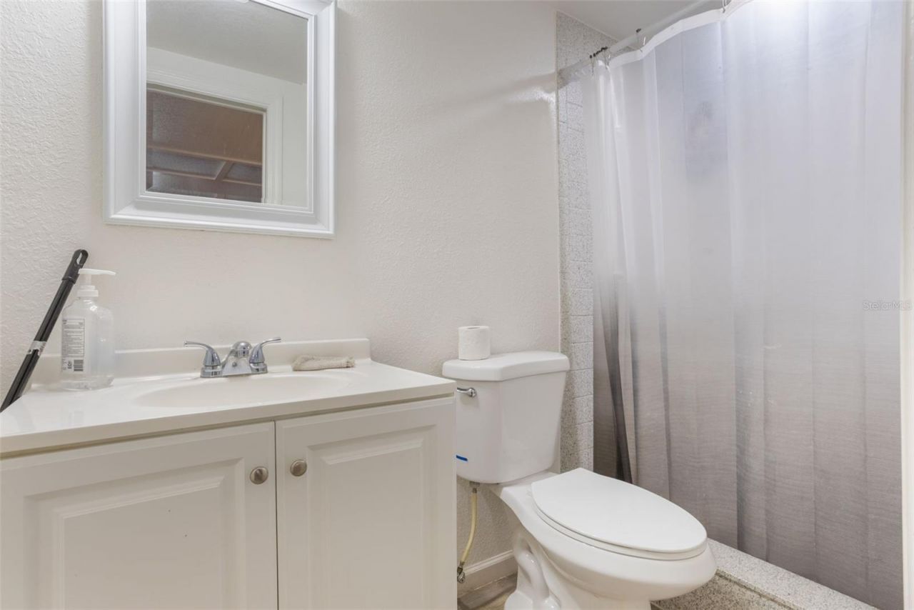 300 N Dixie Avenue, Fruitland Park, FL 34731 Photo