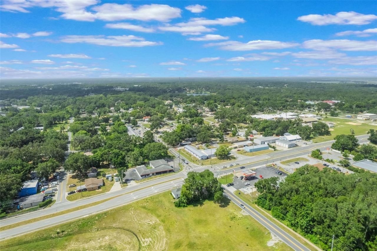 300 N Dixie Avenue, Fruitland Park, FL 34731 Photo