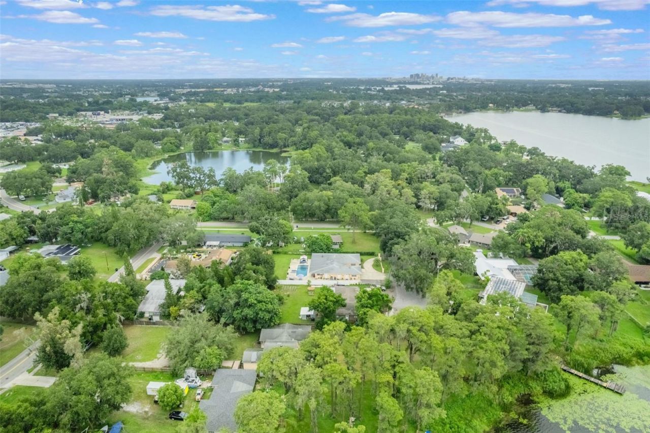 300 N Dixie Avenue, Fruitland Park, FL 34731 Photo