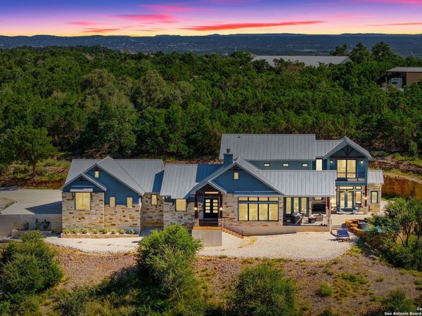 1023 Comanche Rdg, New Braunfels, TX 78132