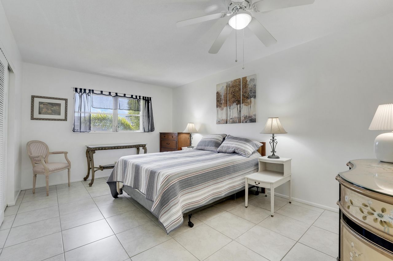 2132 NE 1st Way, Unit 204, Boynton Beach, FL 33435 Photo