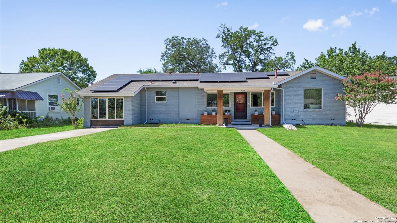 135 Irvington, San Antonio, TX 78209 Main Photo