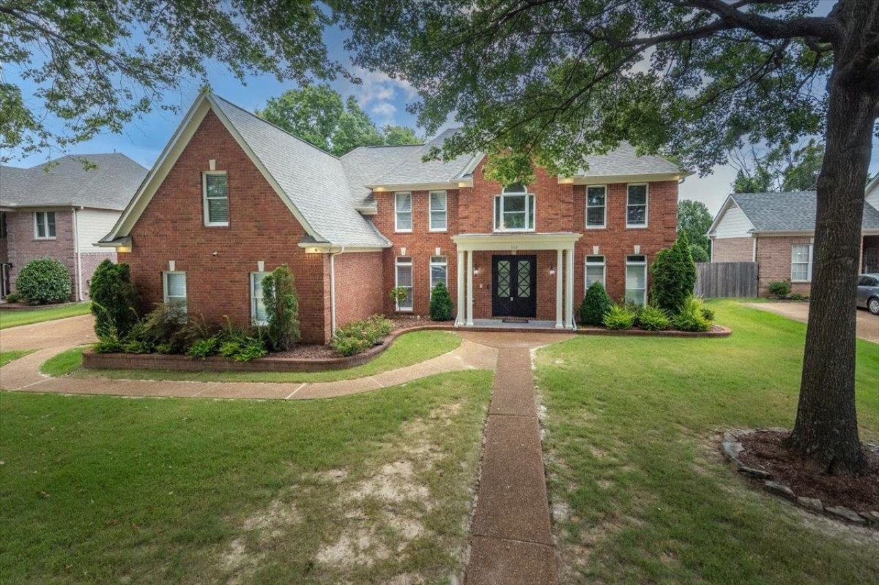 566 Green Oaks Ln, Collierville, TN 38017 Main Photo