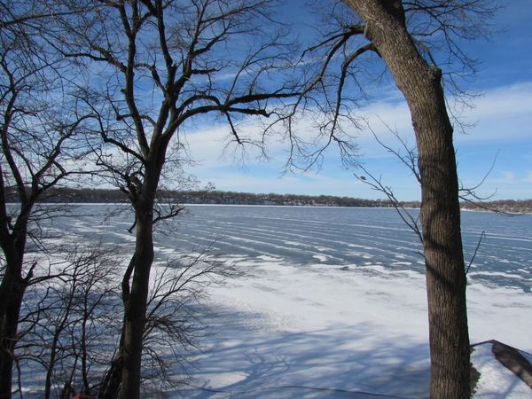 1334 Oak Beach Drive, Fairmont, MN 56031