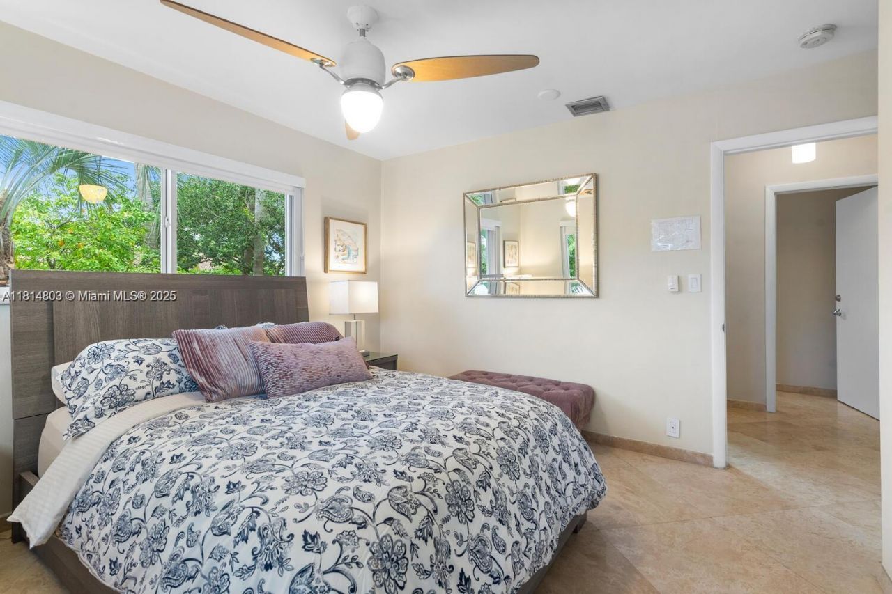 4101 Bayview Dr, Fort Lauderdale, FL 33308 Photo