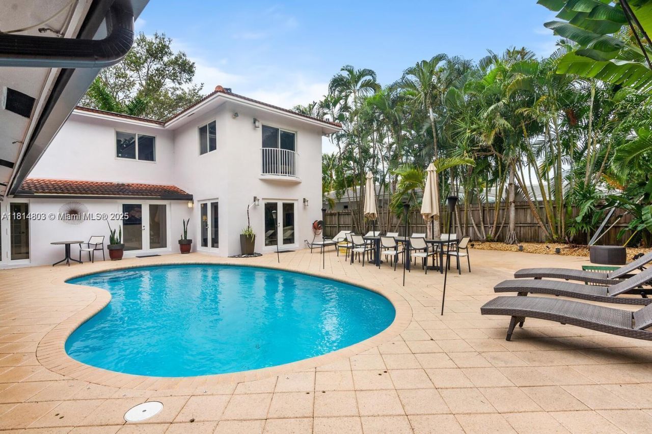 4101 Bayview Dr, Fort Lauderdale, FL 33308 Photo