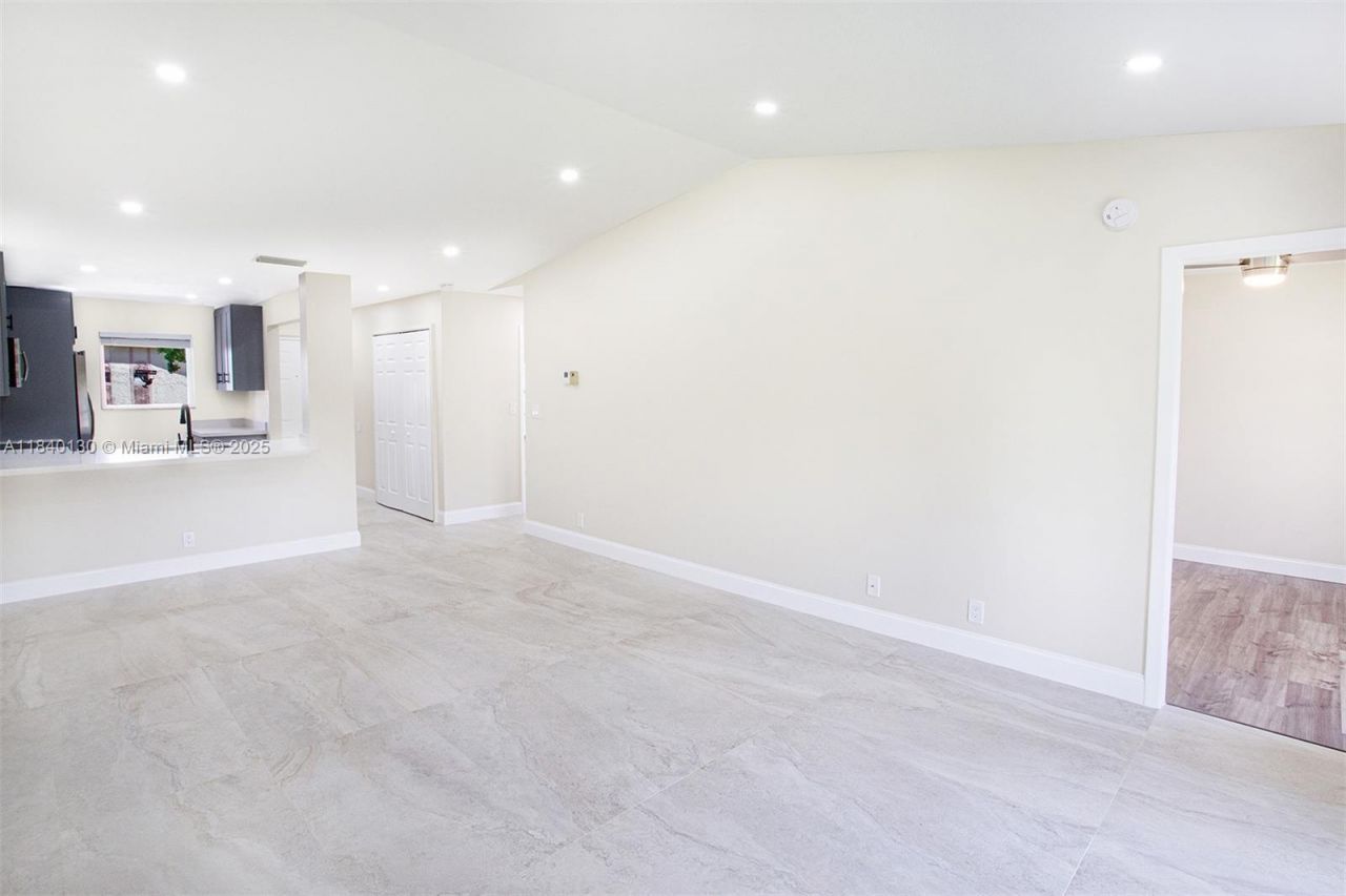 9431 Boca Cove Cir, Unit 1009, Boca Raton, FL 33428 Photo