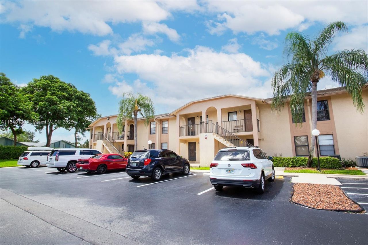 9431 Boca Cove Cir, Unit 1009, Boca Raton, FL 33428 Photo