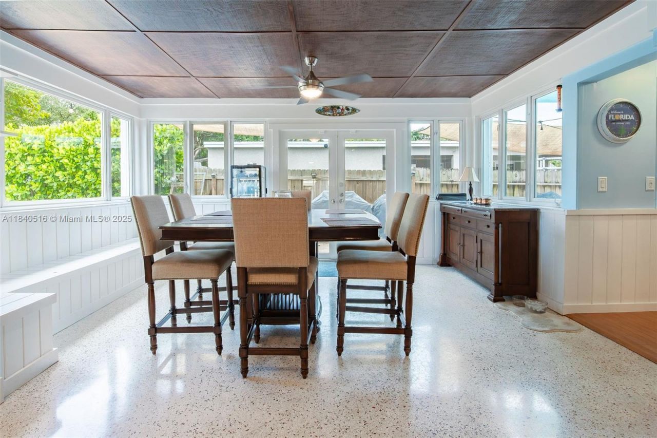 204 S Seacrest Cir, Delray Beach, FL 33444 Photo