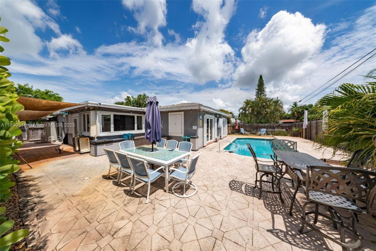 204 S Seacrest Cir, Delray Beach, FL 33444 Photo