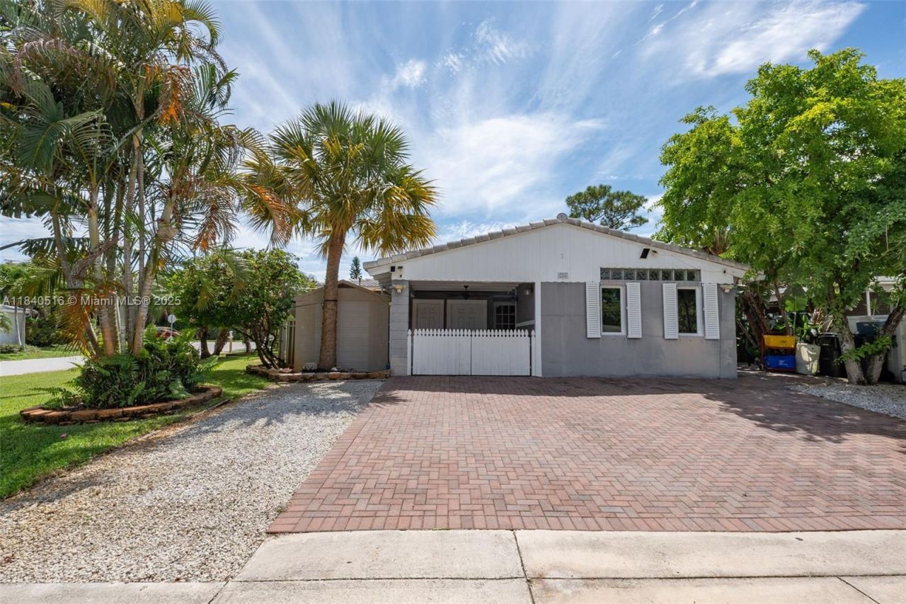 204 S Seacrest Cir, Delray Beach, FL 33444 Photo