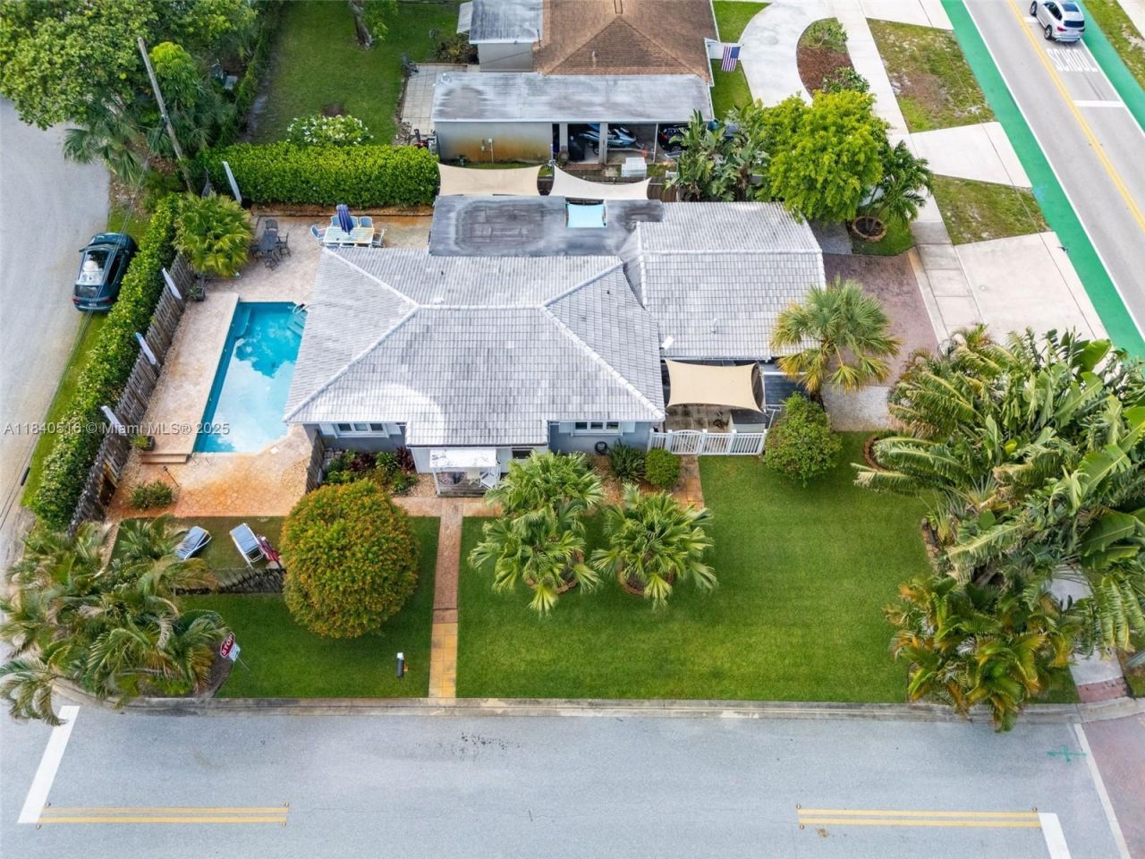 204 S Seacrest Cir, Delray Beach, FL 33444 Photo