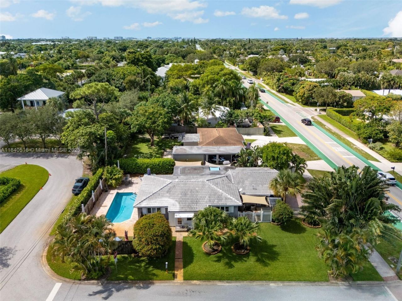 204 S Seacrest Cir, Delray Beach, FL 33444 Photo