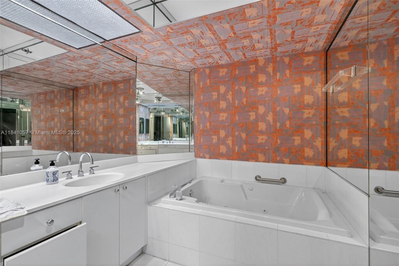 20185 E Country Club Dr, Unit 1406/1405, Aventura, FL 33180 Photo