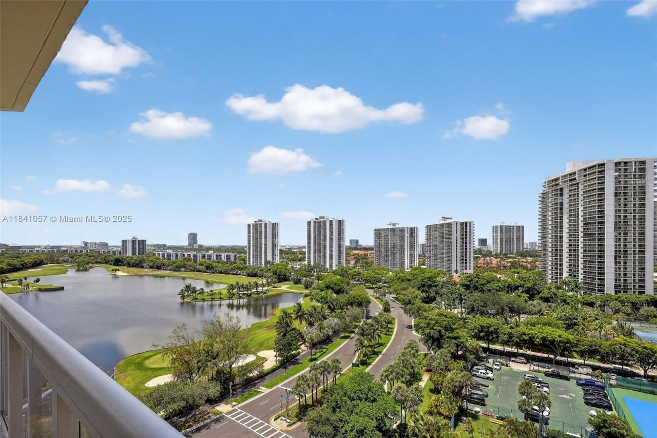 20185 E Country Club Dr, Unit 1406/1405, Aventura, FL 33180 Photo