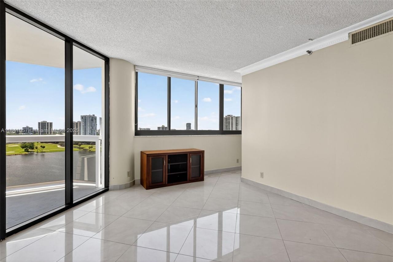 20185 E Country Club Dr, Unit 1406/1405, Aventura, FL 33180 Photo