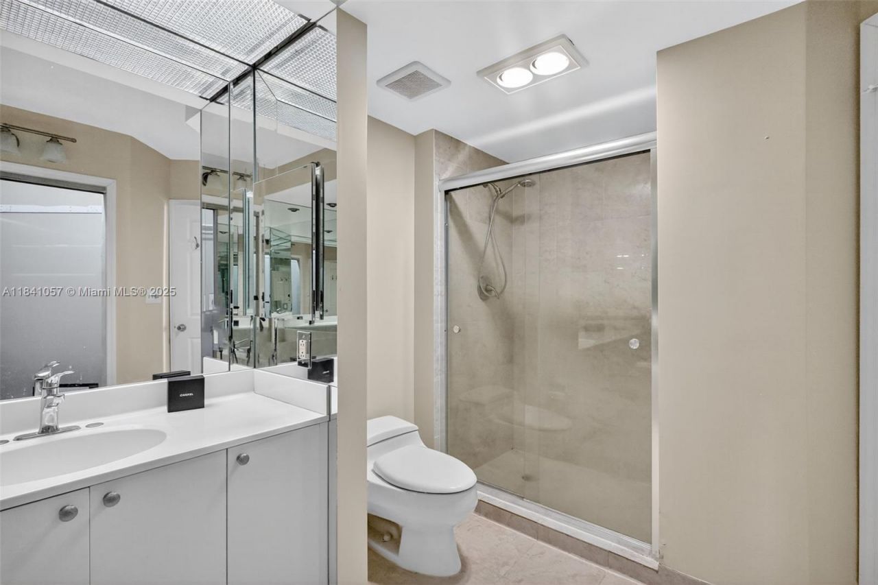 20185 E Country Club Dr, Unit 1406/1405, Aventura, FL 33180 Photo