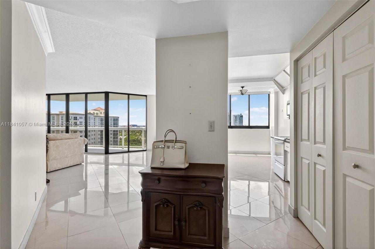 20185 E Country Club Dr, Unit 1406/1405, Aventura, FL 33180 Photo